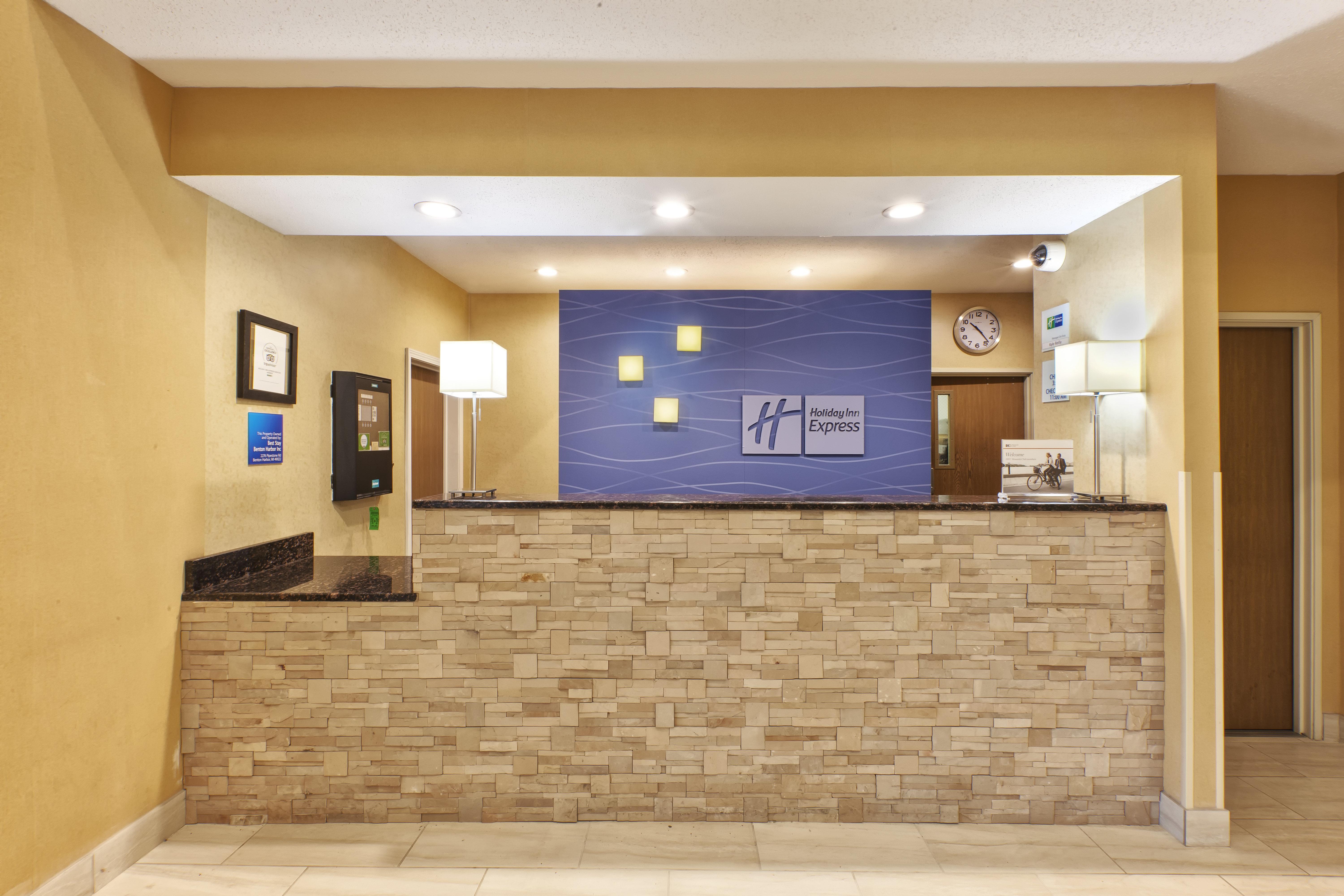 Country Inn & Suites By Radisson Benton Harbor-St Joseph Mi Zewnętrze zdjęcie