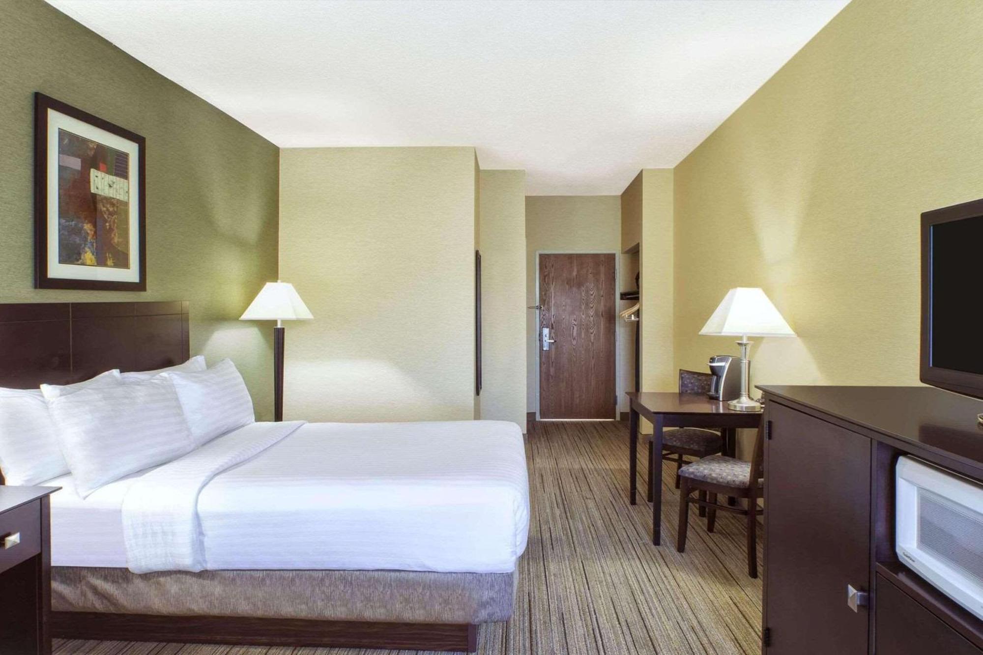 Country Inn & Suites By Radisson Benton Harbor-St Joseph Mi Zewnętrze zdjęcie